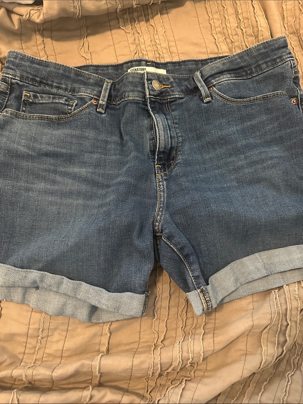 Signature by Levi Strauss Medium Blue Rolled-Hem Denim Shorts
